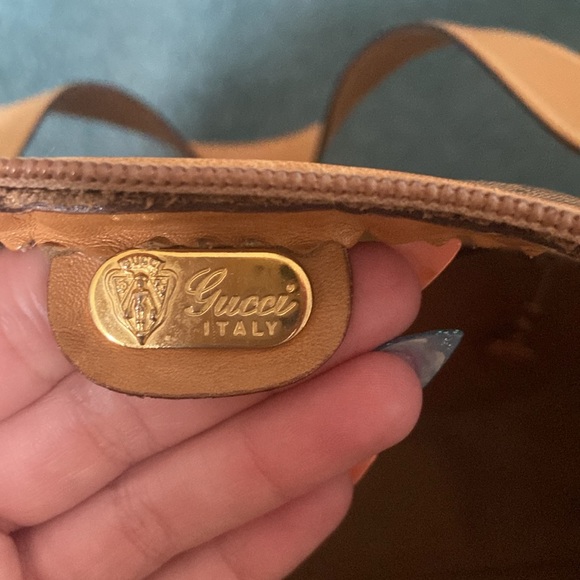 AUTHENTIC ✅vintage GUCCI bag 💼 some stains but in good condition. - Picture 10 of 10